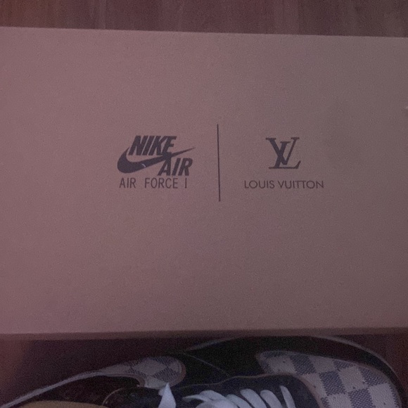 Loui Vuitton AF1 - Picture 3 of 3